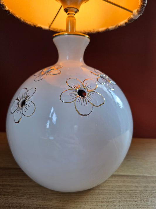 Lamp Joy wit met handbeschilderde bloemetjes